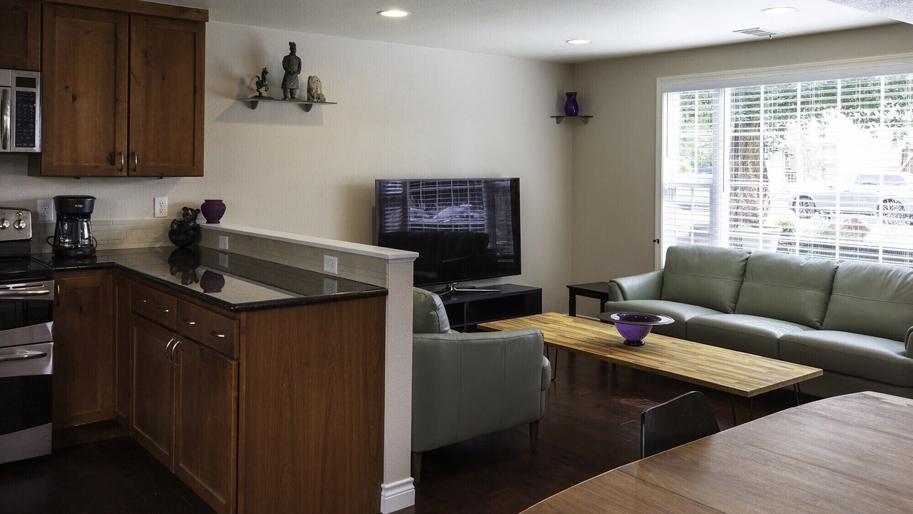 Photo of Livingroom in Whittier