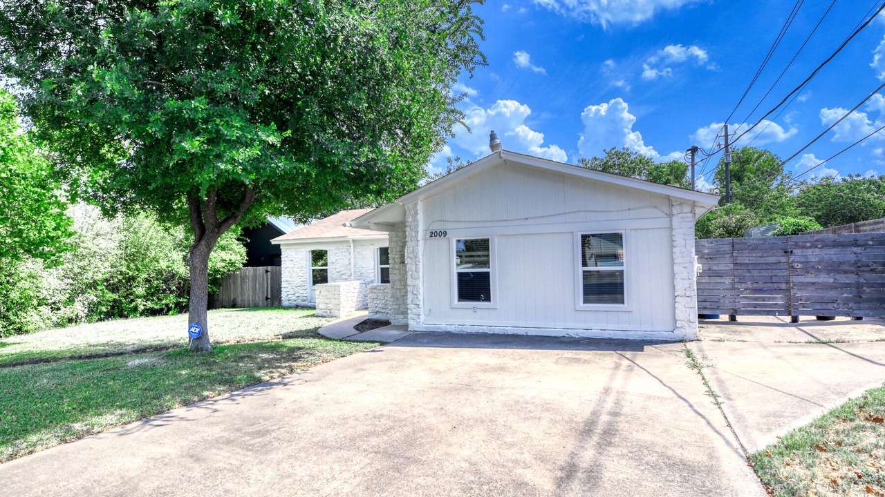 Photo of Outdoor in McNeil