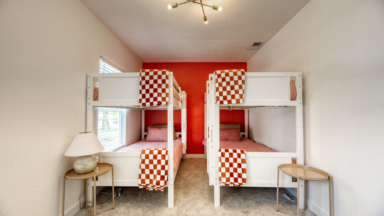 Photo of Bedroom in McNeil