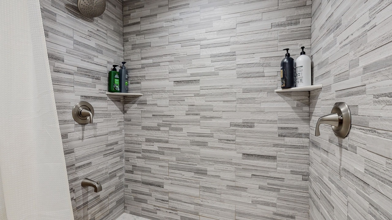 Photo of Bathroom in South Capitol