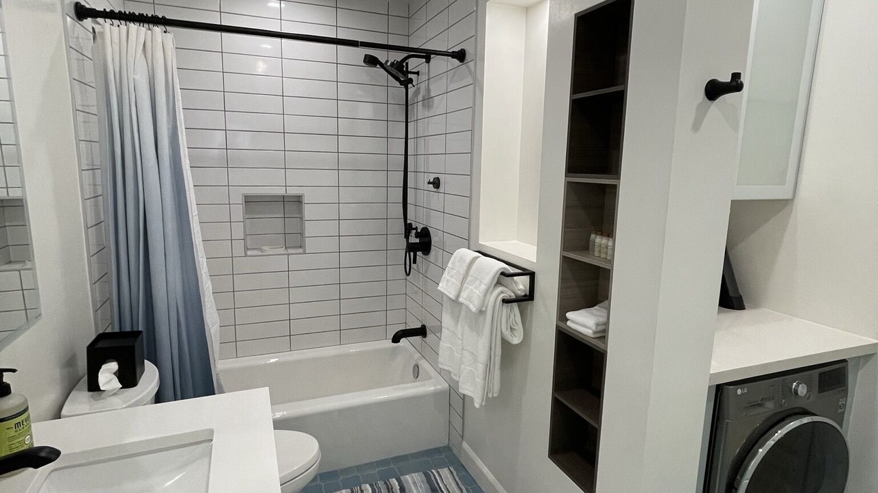 Photo of Bathroom in The Strand
