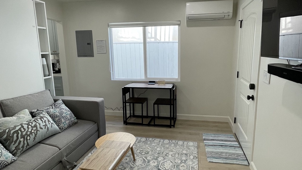 Photo of Livingroom in The Strand
