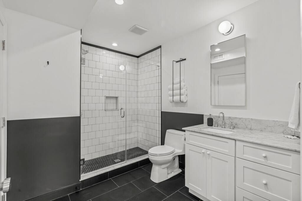 Photo of Bathroom in Southwest Center City