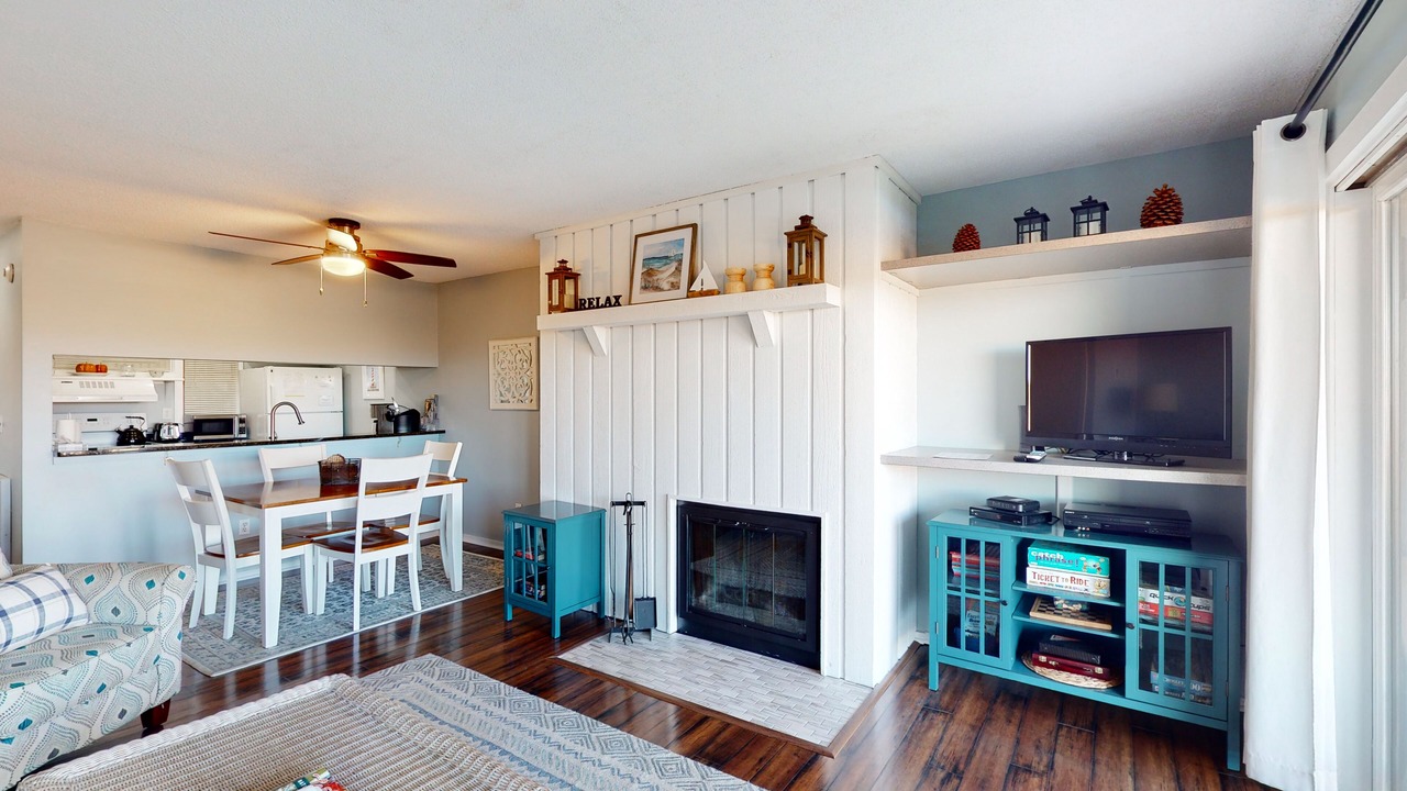 Photo of Livingroom in Maple City