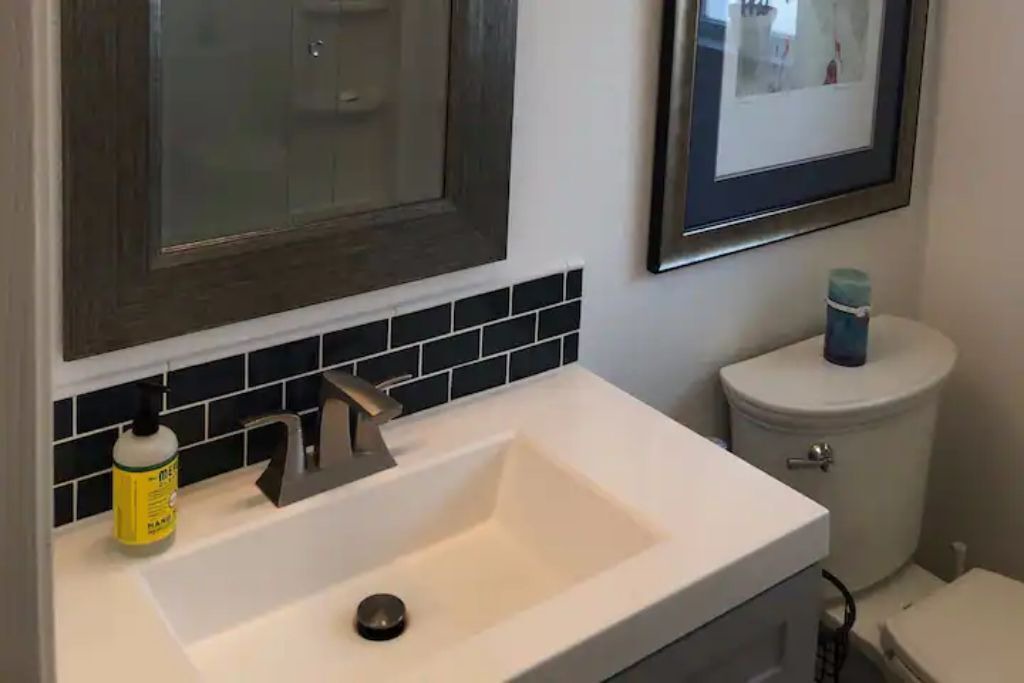 Photo of Bathroom in South Forest Park
