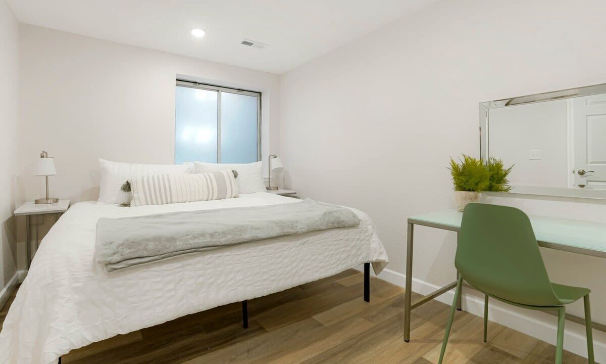 Photo of Bedroom in North Central Westminster