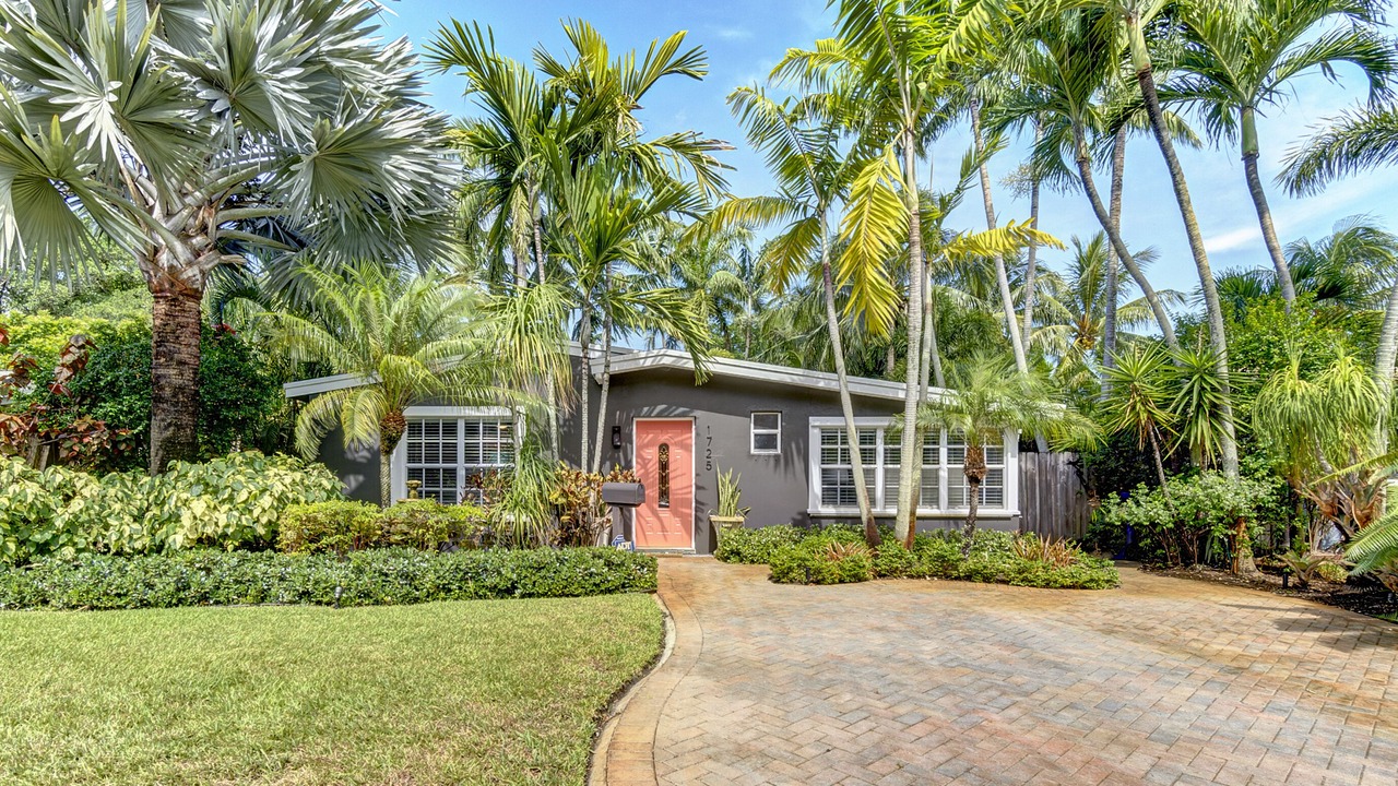 Photo of Outdoor in Poinsettia Heights