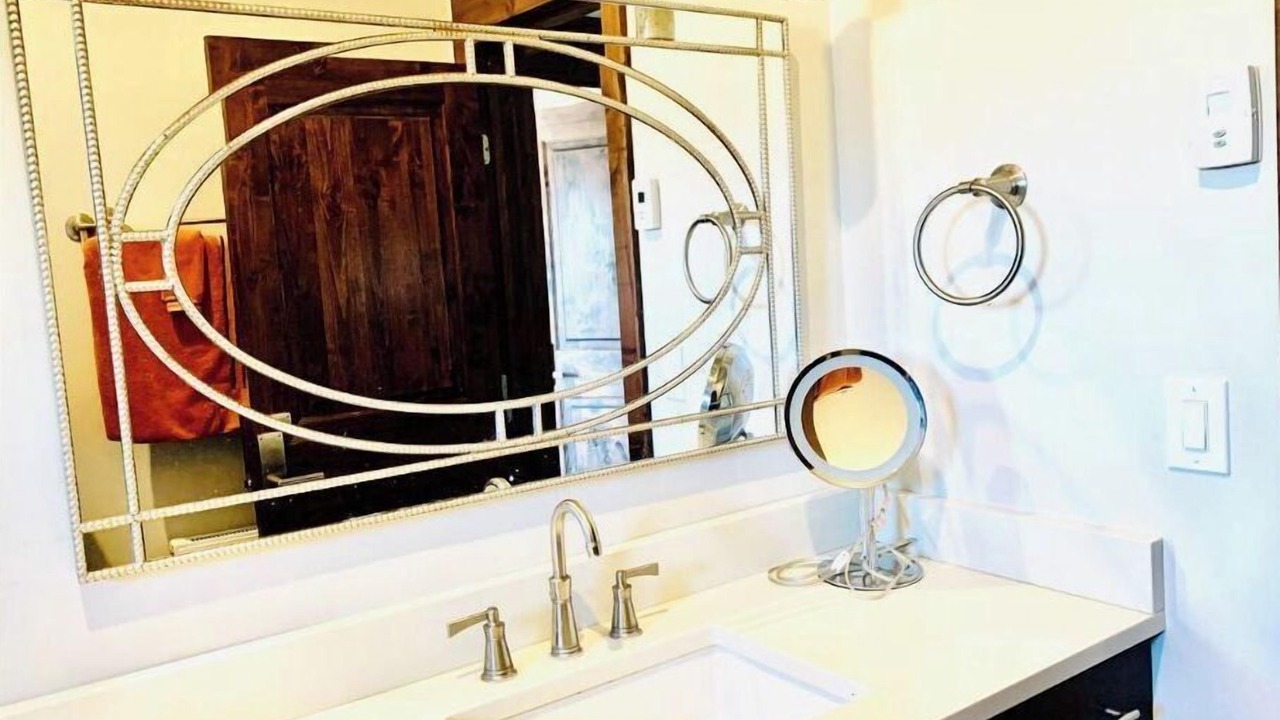 Photo of Bathroom in Carbondale