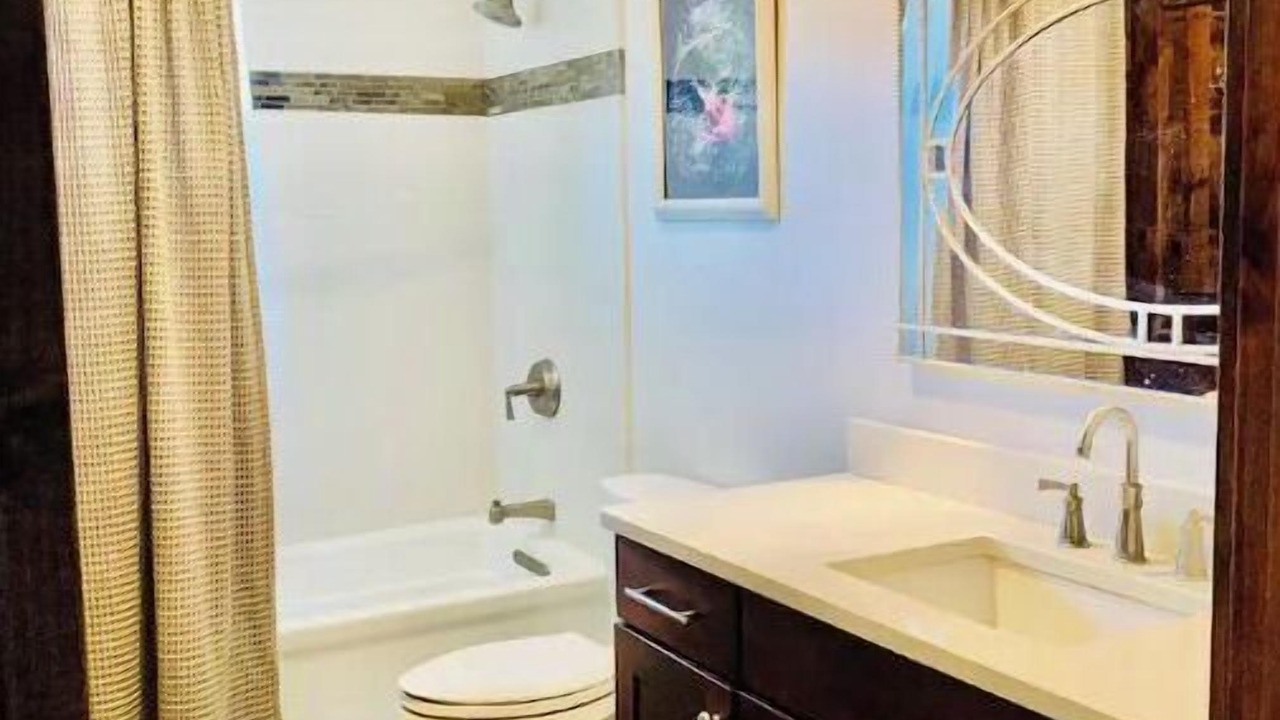 Photo of Bathroom in Carbondale