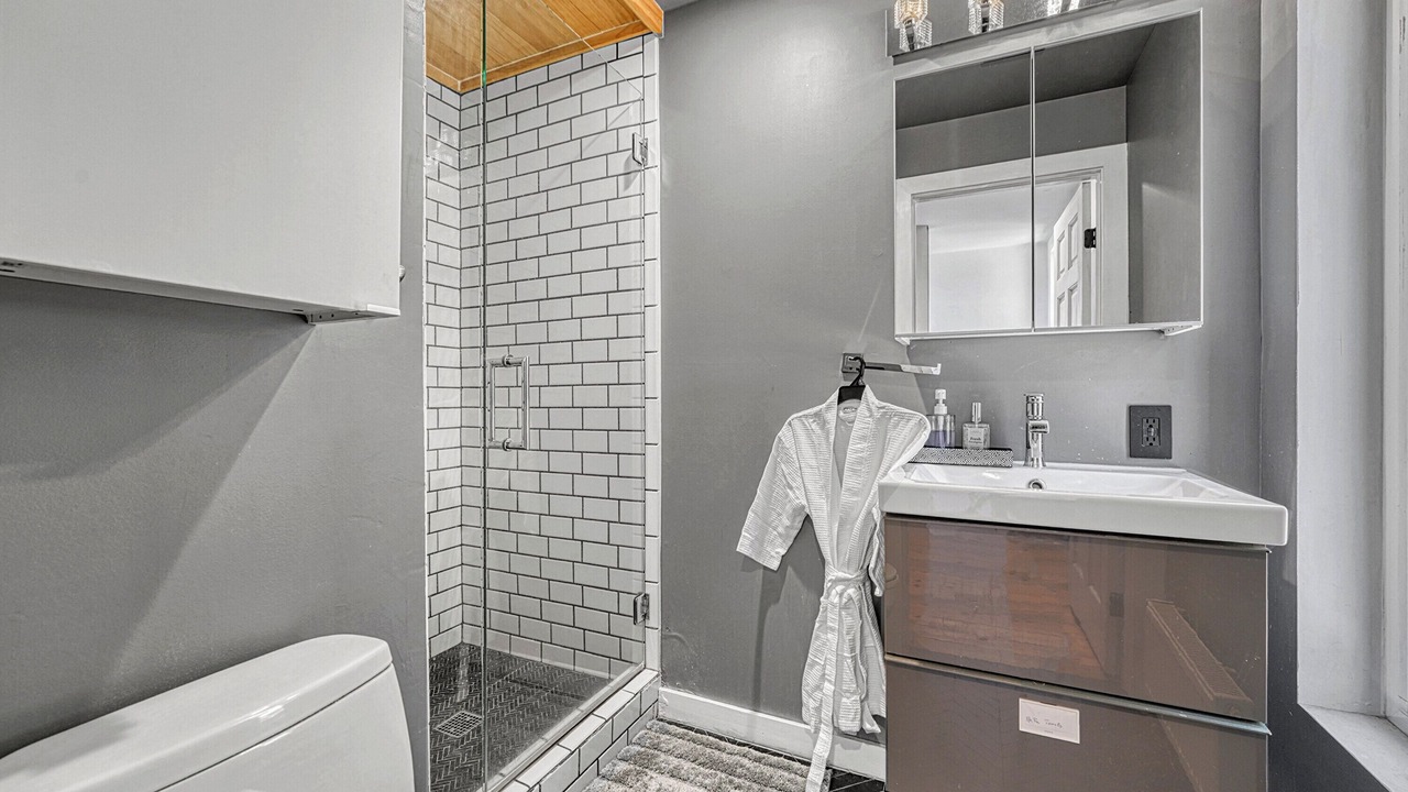 Photo of Bathroom in Central City