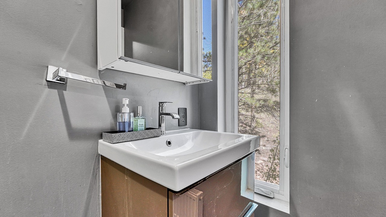Photo of Bathroom in Central City