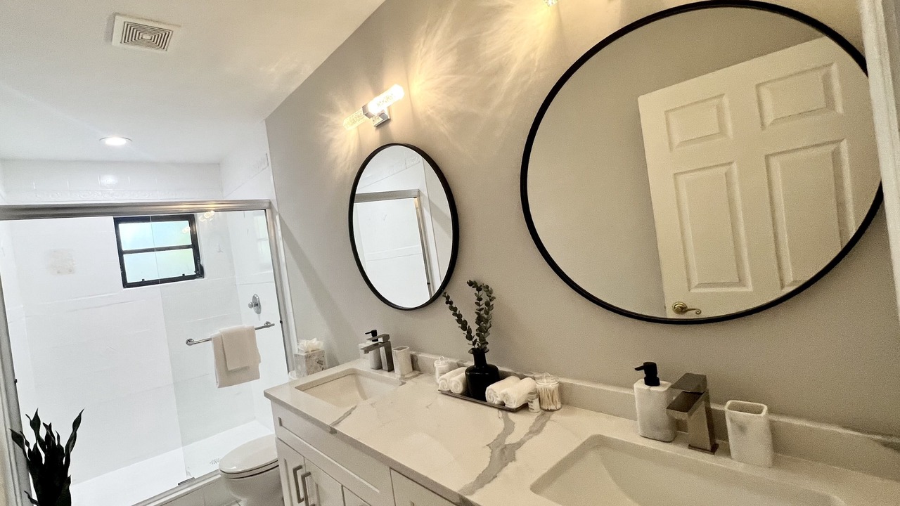 Photo of Bathroom in Victoria Park