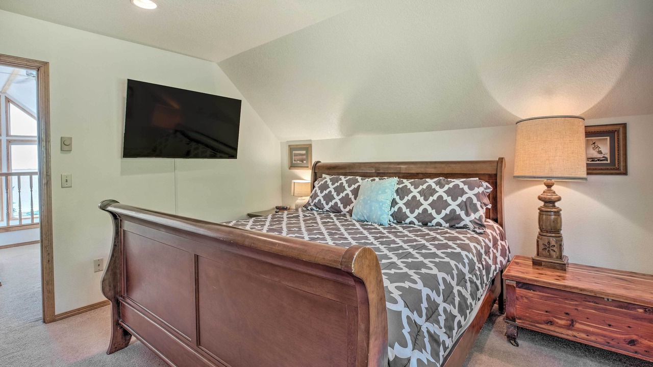 Photo of Bedroom in Bay City