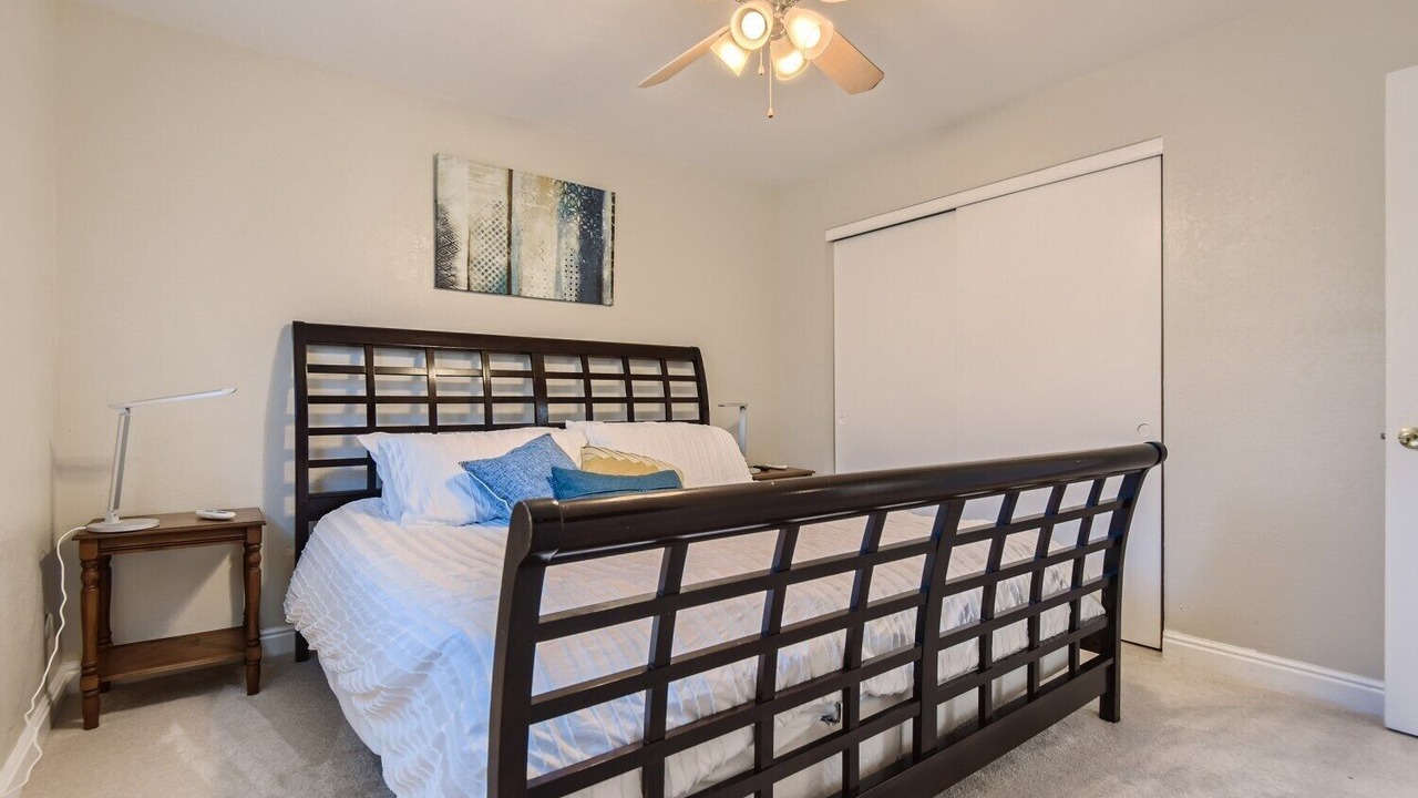 Photo of Bedroom in Castlewood