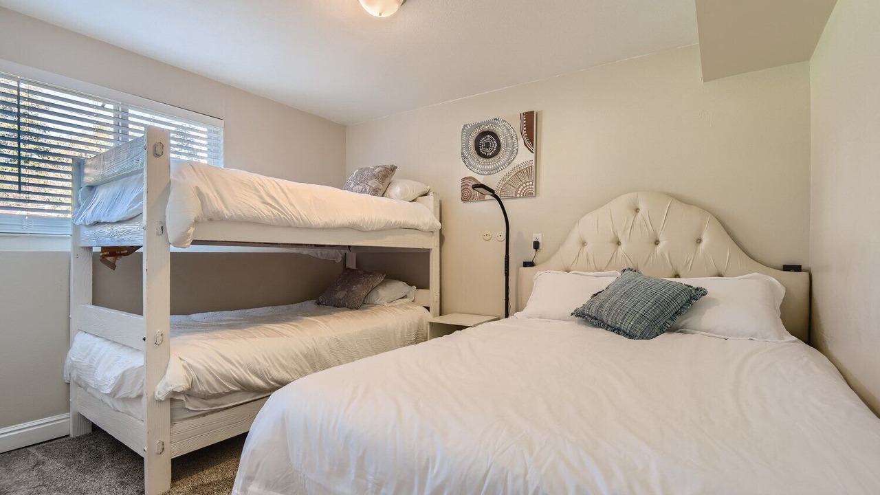 Photo of Bedroom in Castlewood