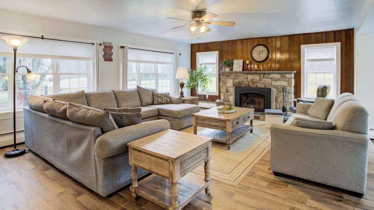 Photo of Livingroom in Honey Brook