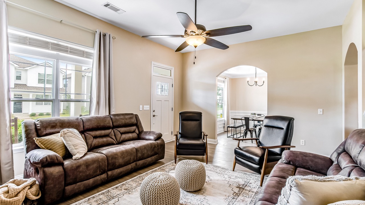 Photo of Livingroom in Port Wentworth