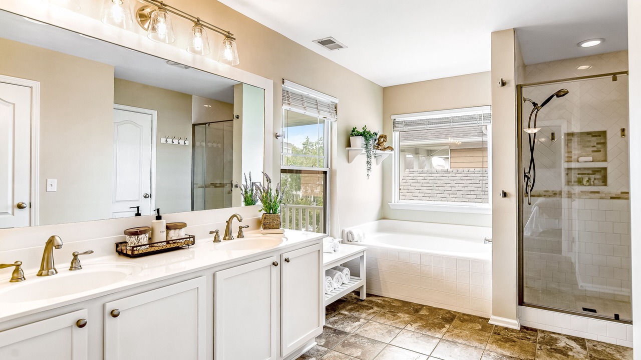 Photo of Bathroom in Port Wentworth
