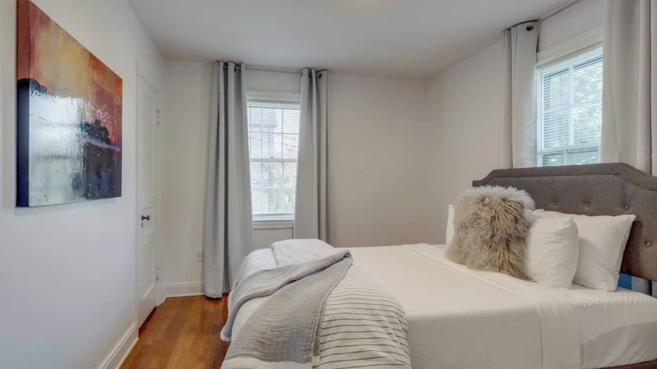 Photo of Bedroom in Belmont - Hillsboro