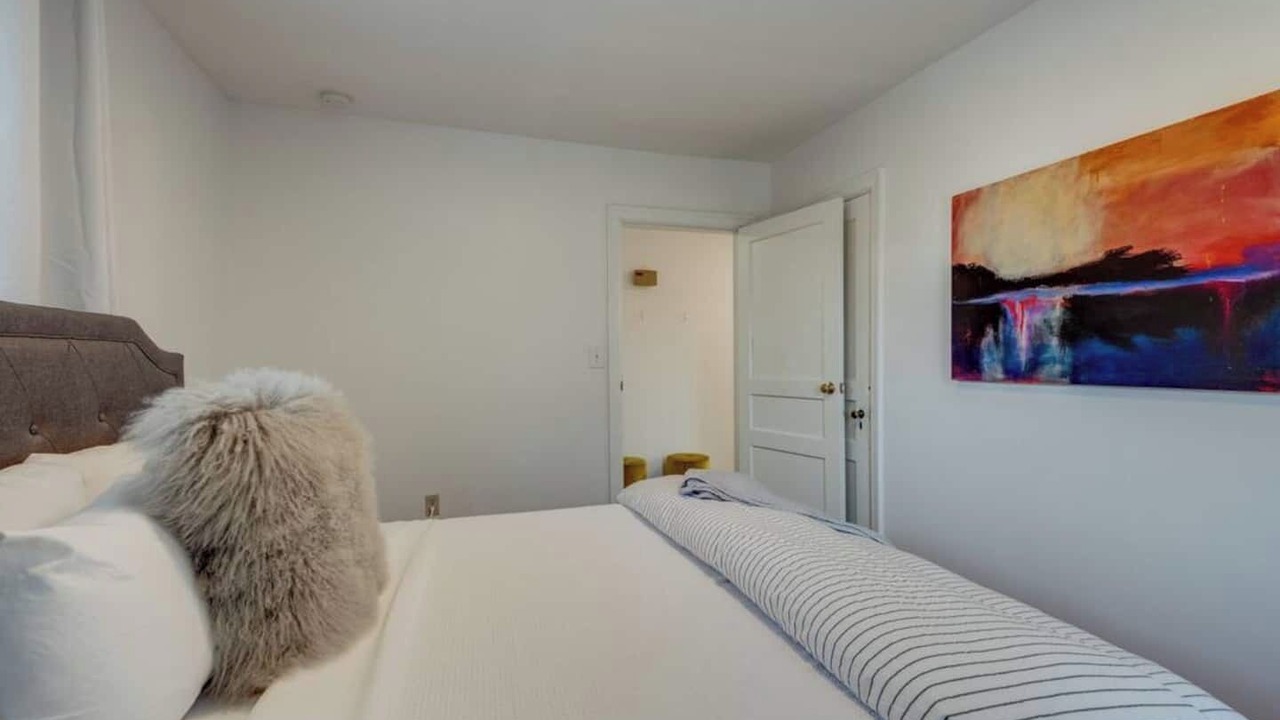 Photo of Bedroom in Belmont - Hillsboro