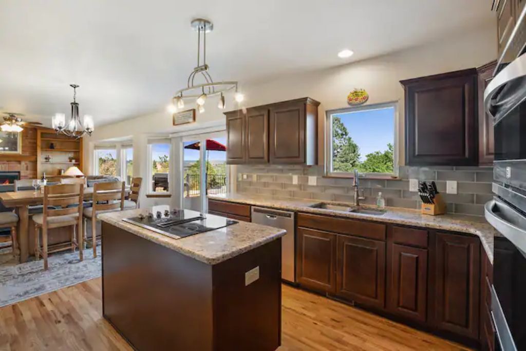 Photo of Kitchen in Mountain Shadows