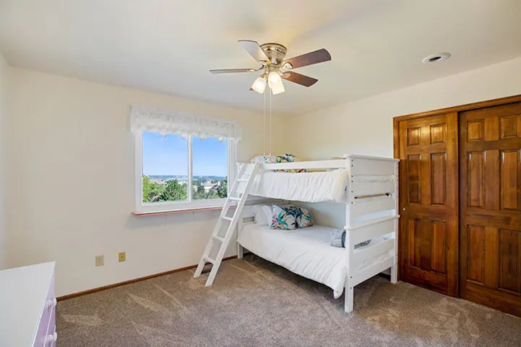 Photo of Bedroom in Mountain Shadows