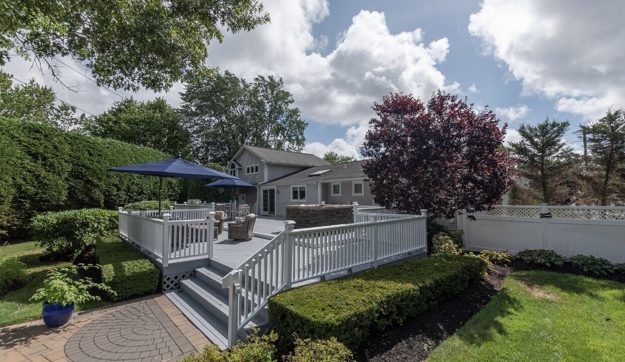 Photo of Patio Balcony in Syosset