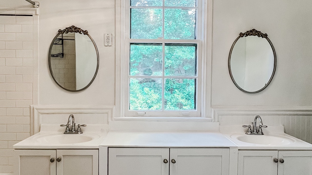 Photo of Bathroom in Central Gardens