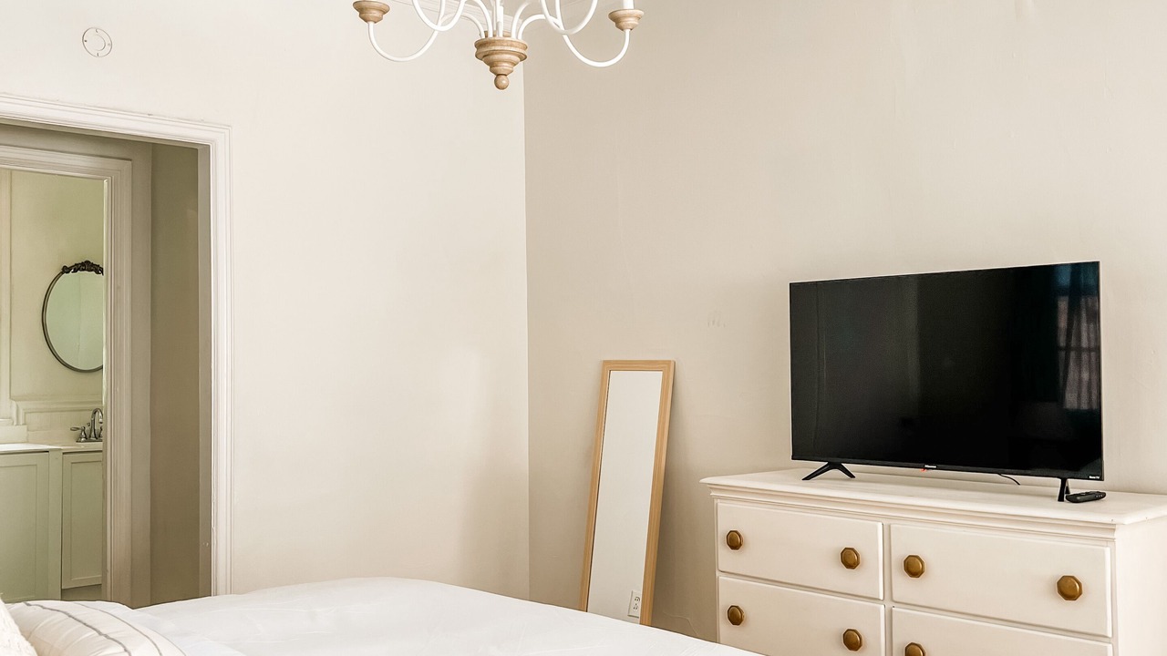Photo of Bedroom in Central Gardens
