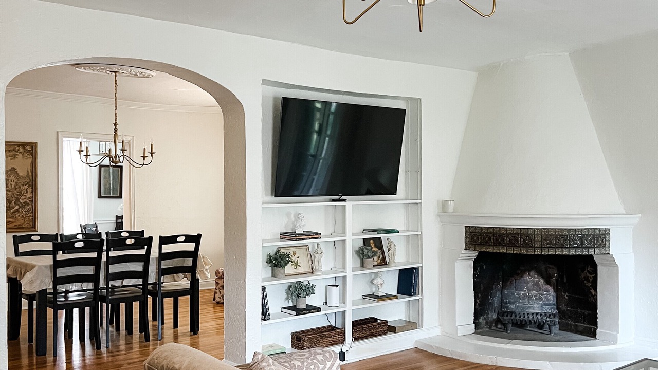Photo of Livingroom in Central Gardens
