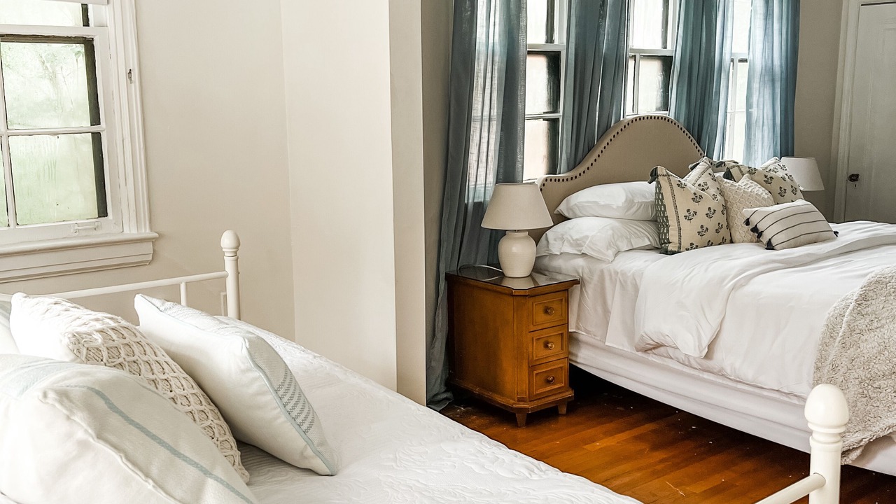 Photo of Bedroom in Central Gardens