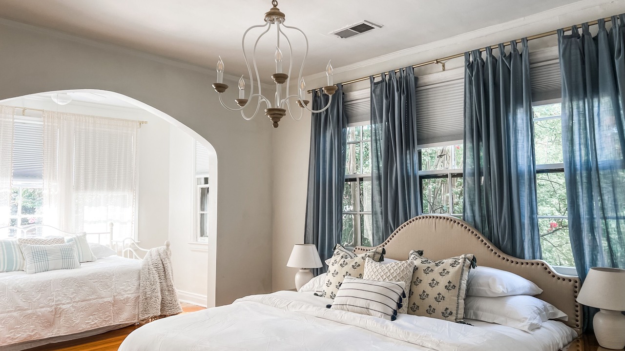 Photo of Bedroom in Central Gardens