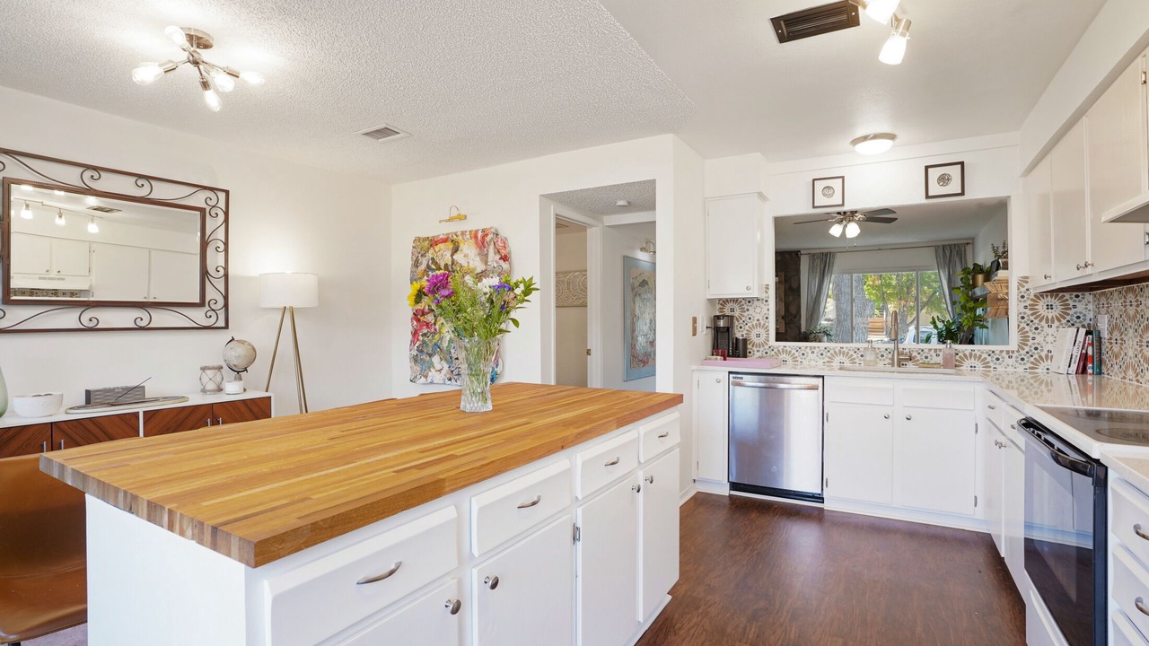Photo of Kitchen in Willow Park