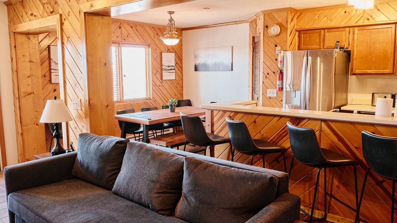 Photo of Livingroom in Snowshoe