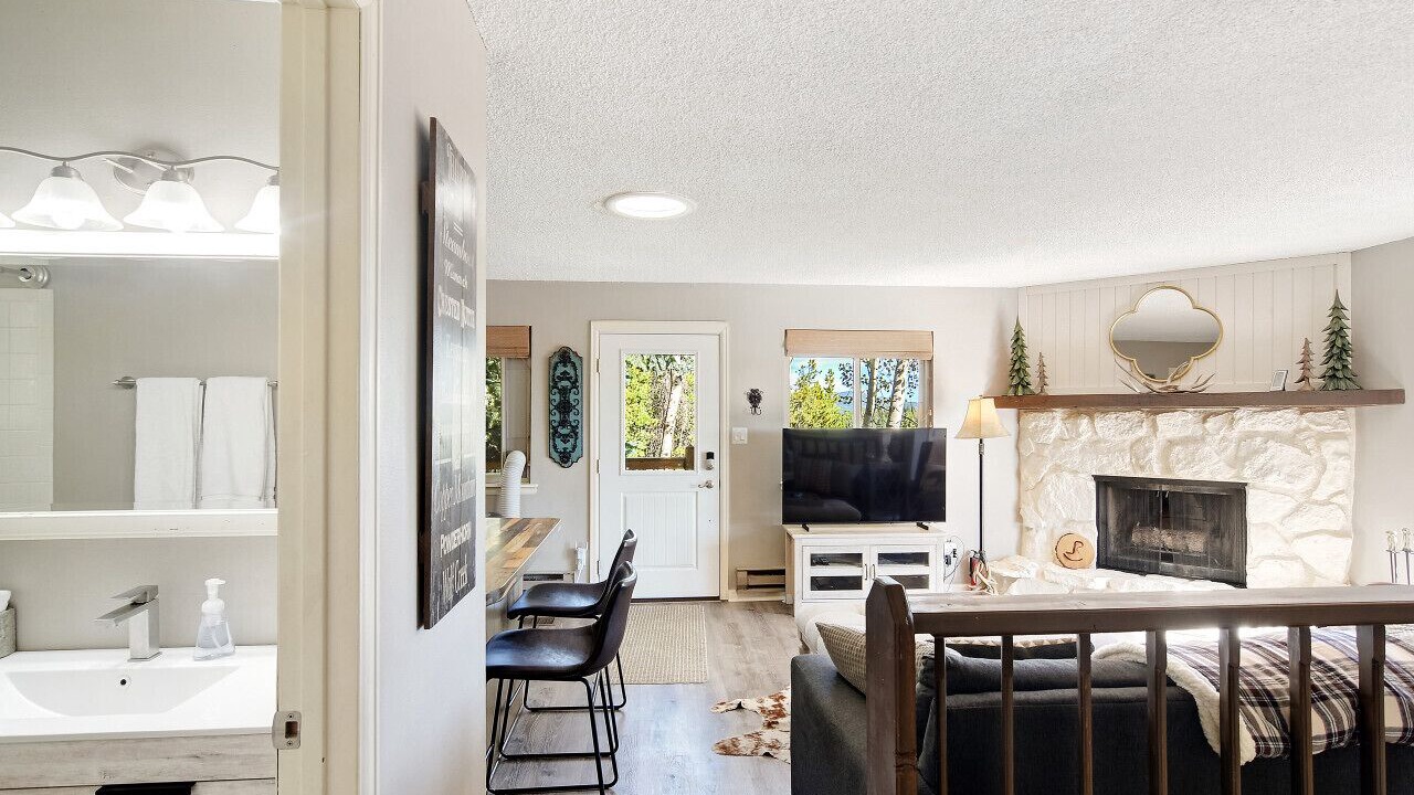 Photo of Bedroom in Evergreen