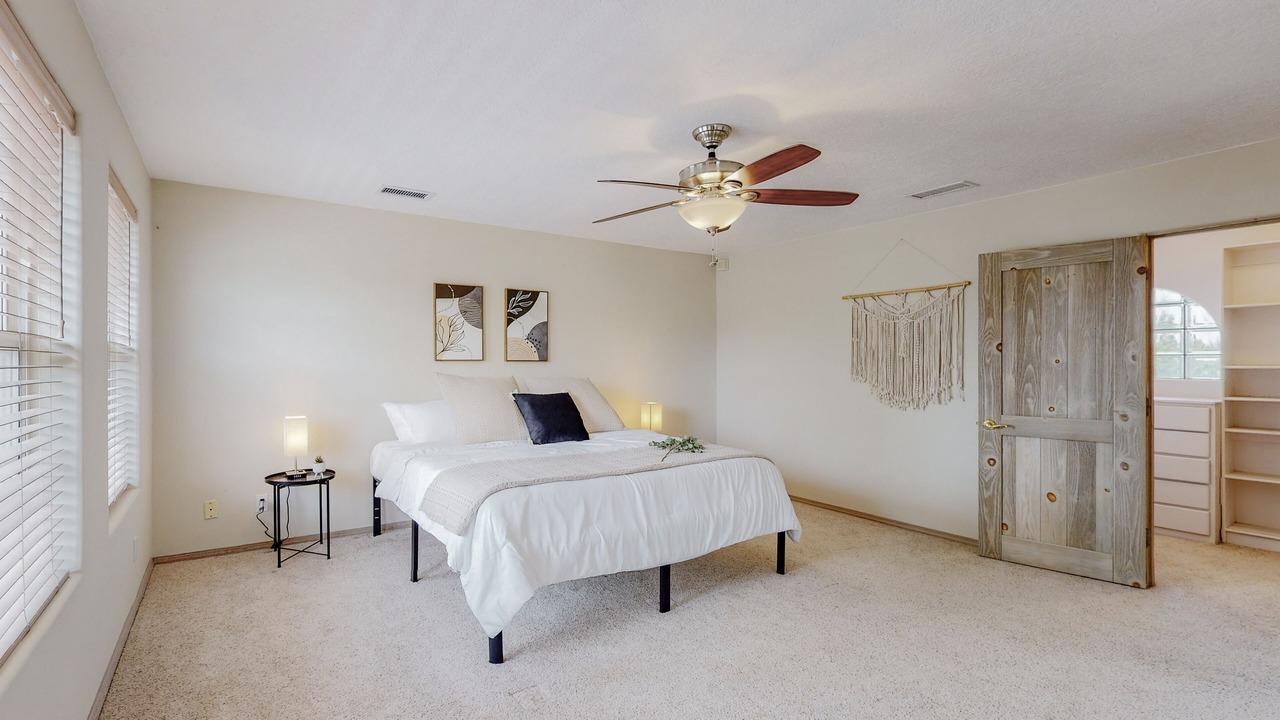 Photo of Bedroom in Albuquerque