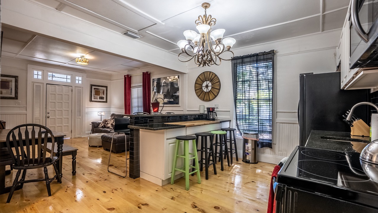 Photo of Livingroom in Sulphur Springs