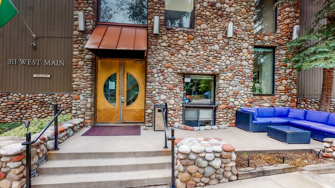 Photo of Outdoor in West End