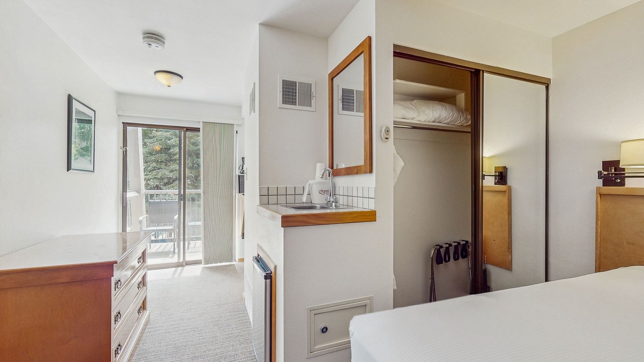 Photo of Bedroom in West End
