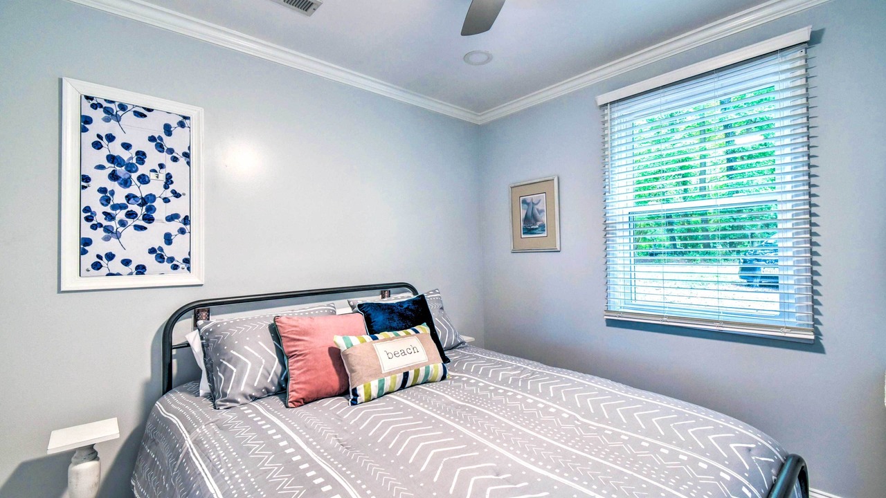 Photo of Bedroom in Dutton