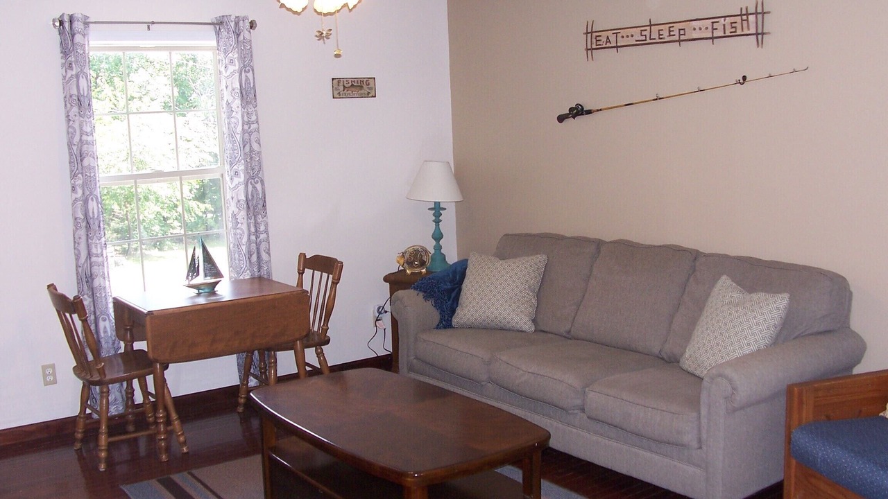Photo of Livingroom in Almo