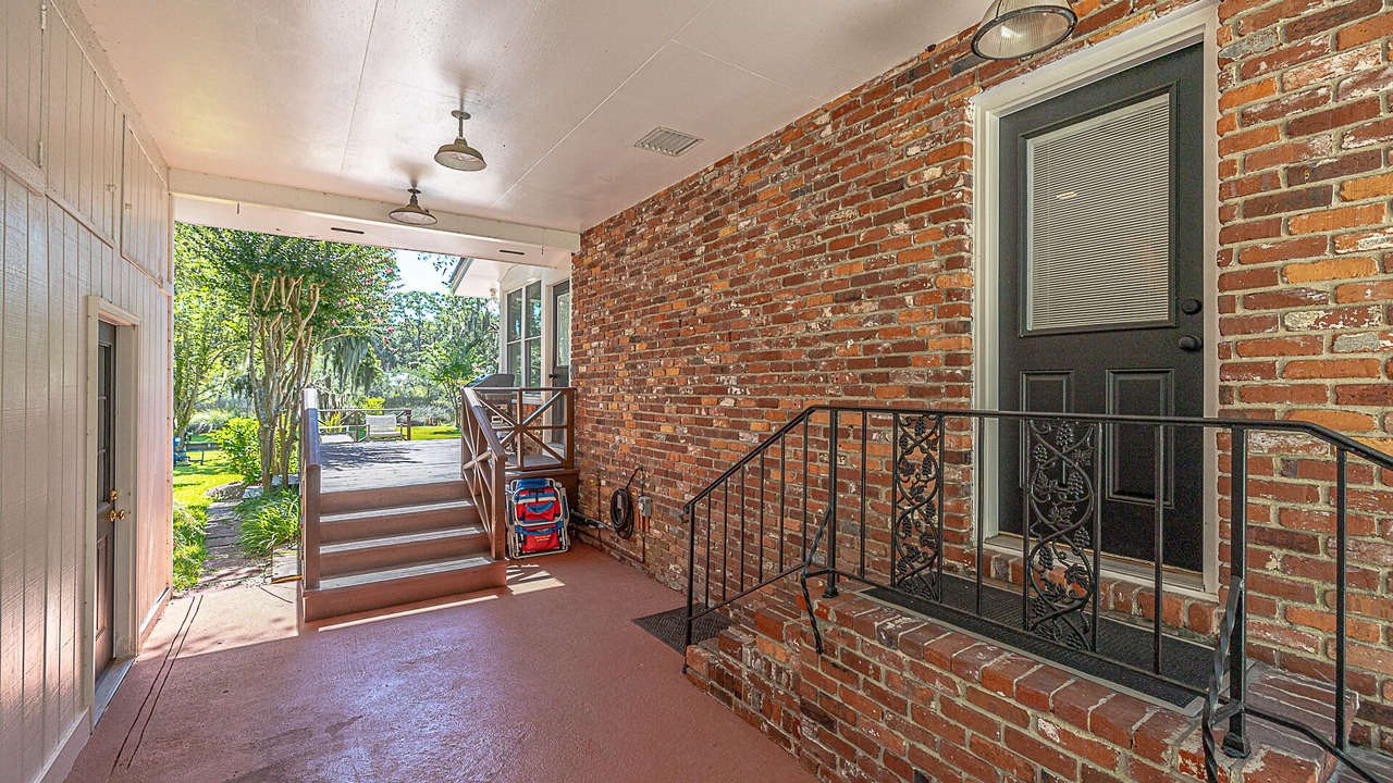 Photo of Others in Saint Simons Heights