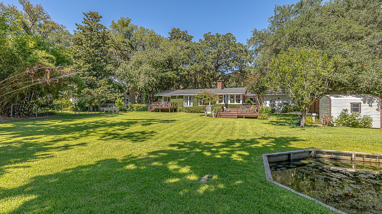 Photo of Others in Saint Simons Heights
