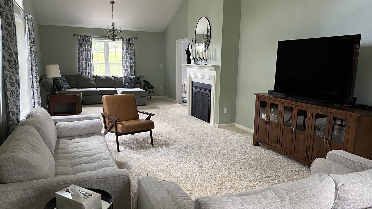 Photo of Livingroom in Centre Hall
