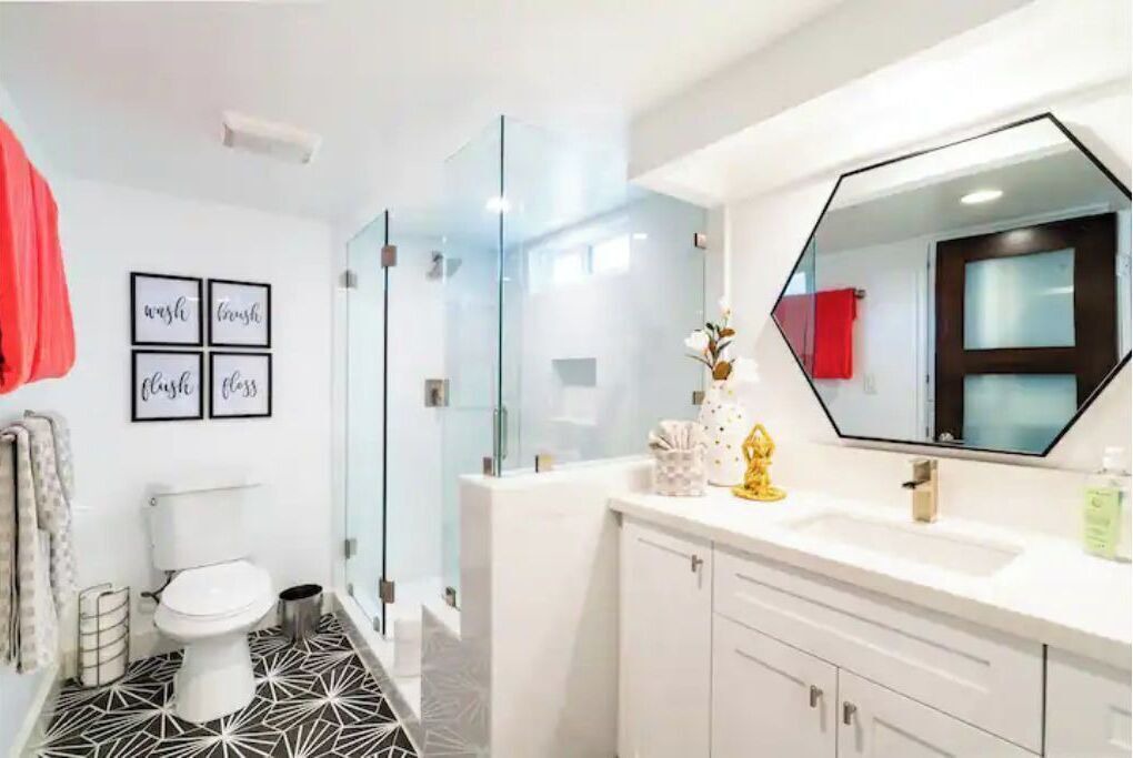 Photo of Bathroom in Loma Portal