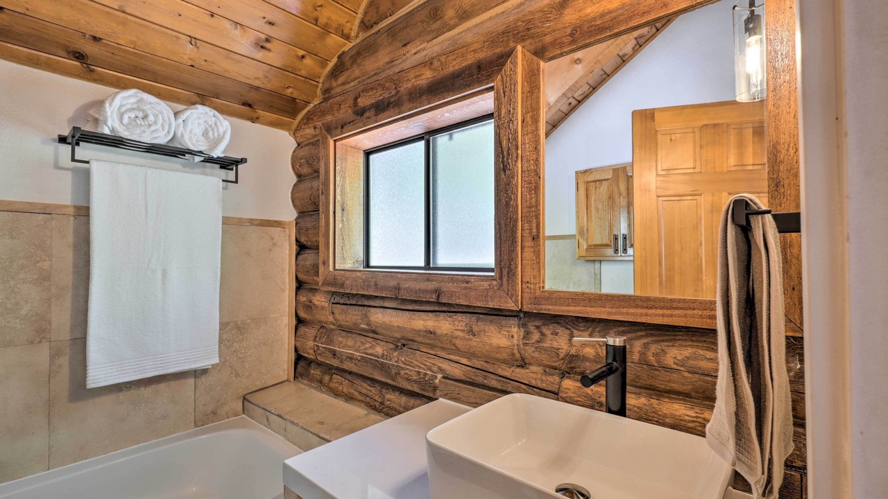 Photo of Bathroom in Snowbird