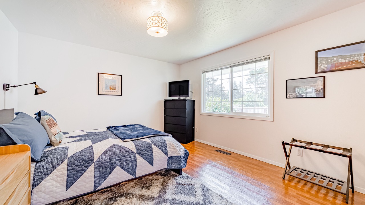 Photo of Bedroom in Harbor