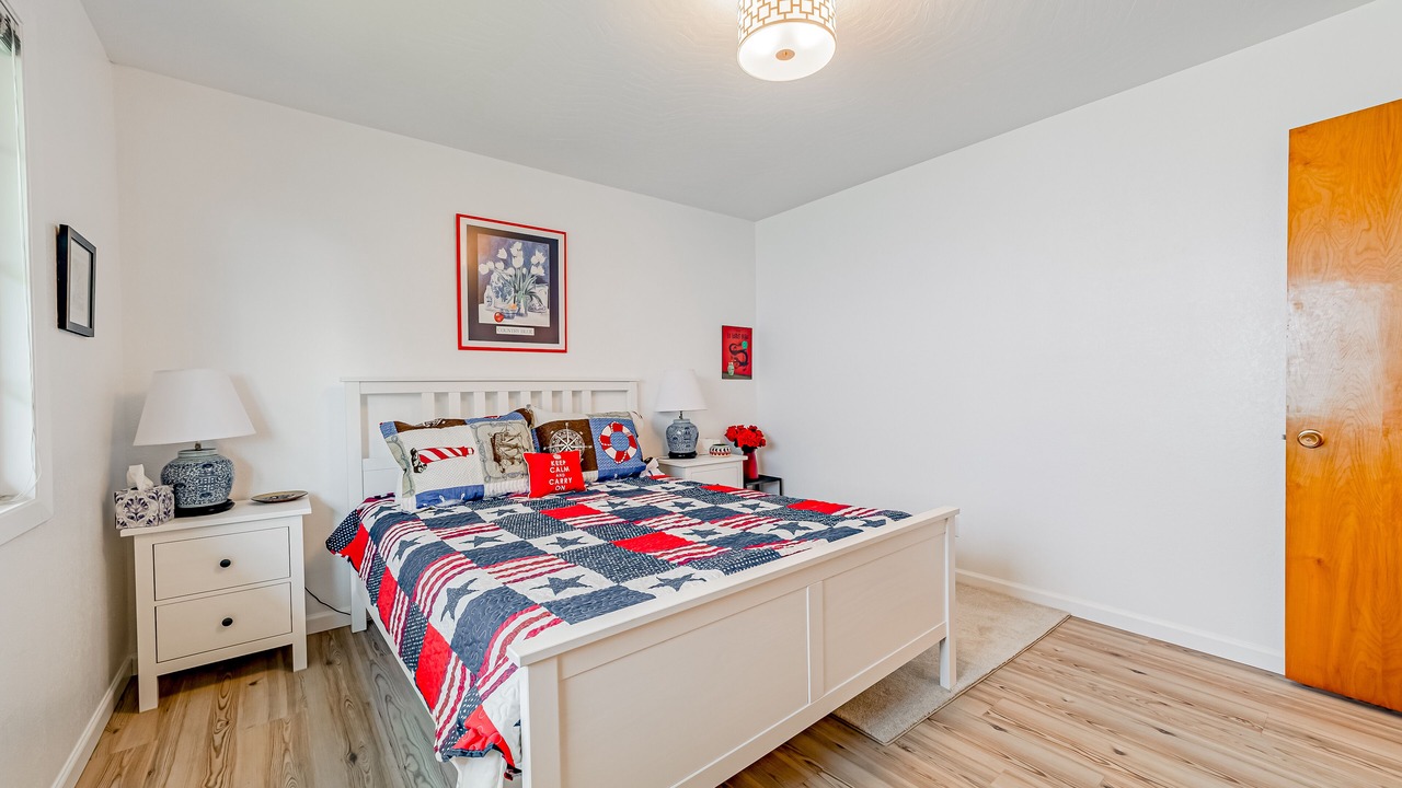 Photo of Bedroom in Harbor