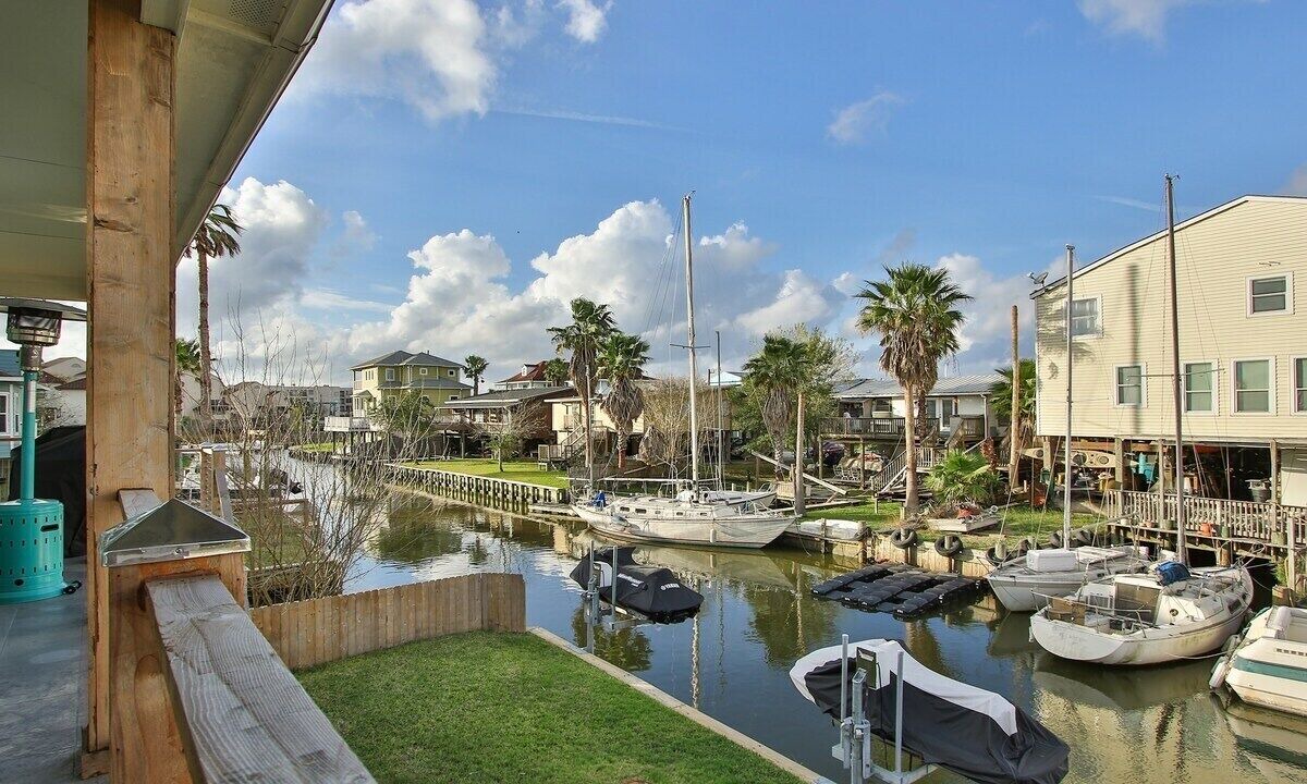 Photo of Outdoor in Clear Lake Shores