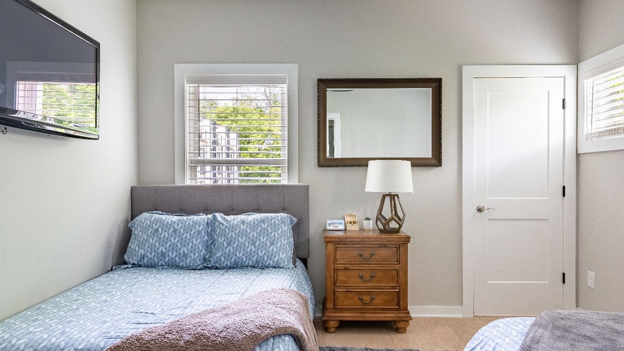 Photo of Bedroom in Cleveland Park